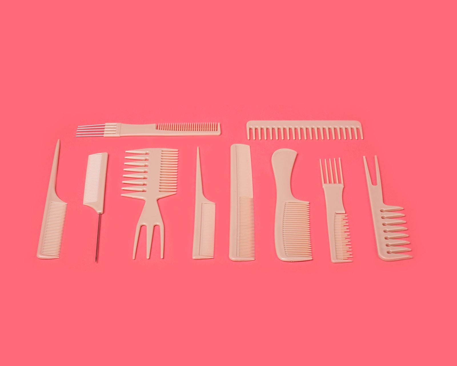 Set Of 10 Professionnal Combs - Dolly Beauty 